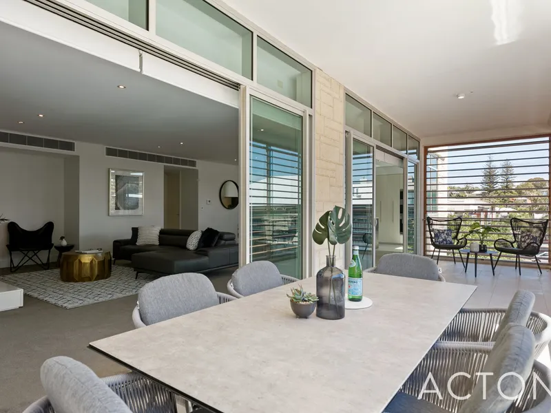 LUXURY APARTMENT WITH RIVER VIEWS