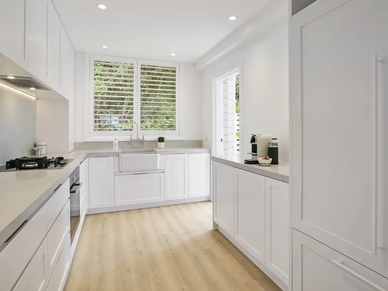 Fully Furnished with Enviable Luxury Inclusions