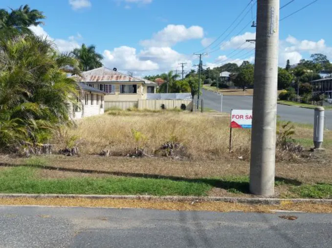 Vacant Corner Block Close To CBD, Schools and Hospital