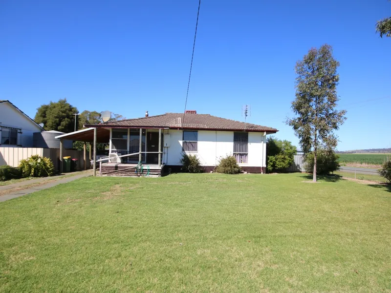 AFFORDABLE LIVING WITH RURAL VIEWS