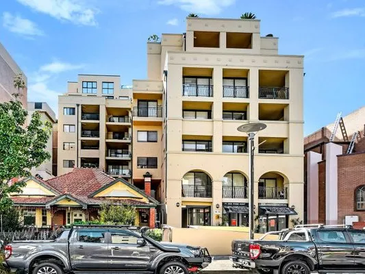 SPACIOUS OPEN PLAN LIVING!