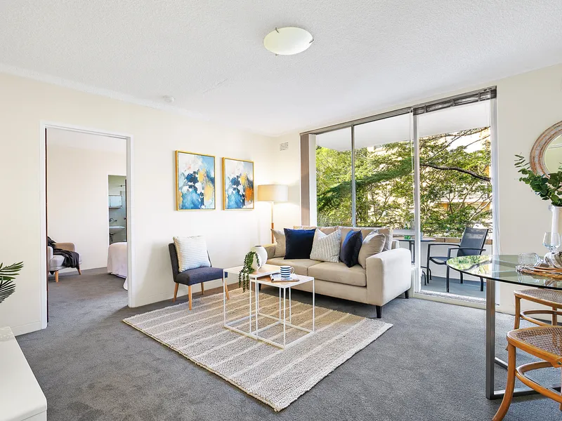 Unbeatably Central, Leafy Cosmopolitan Living Awaits!