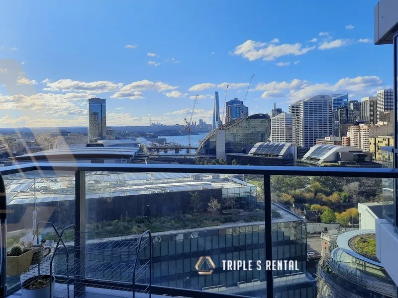 Darling Harbour View & Barangaroo View & Water View & Quiet & Secure & Timber Floor & Fully-furnished & Open Balcony & North-facing & High-level