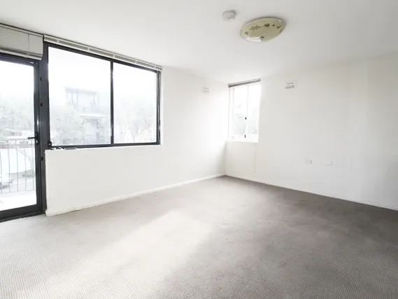 Studio Apartment with Balcony