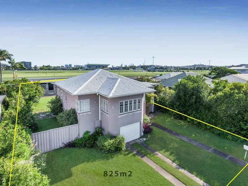 825m2 of Hendra Gold Backing on to Doomben Race Track with Potential to Split