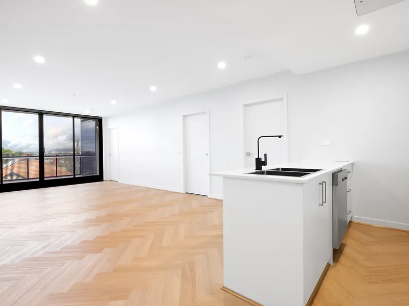 Superb new designer apartment with sensational views