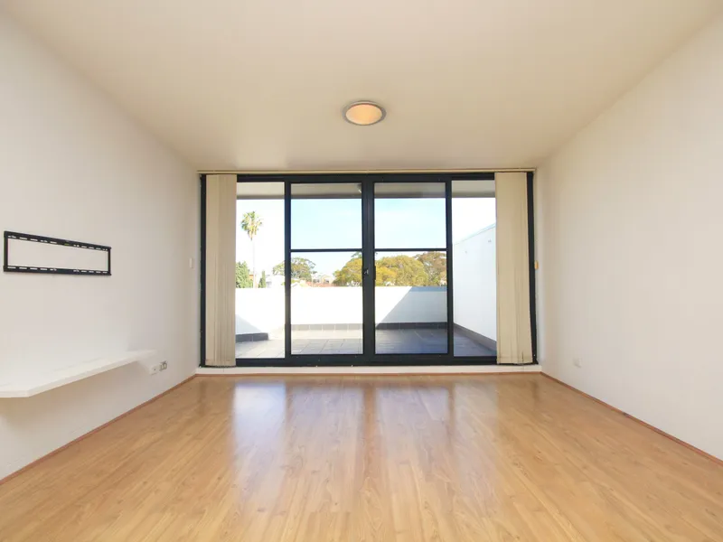 SPACIOUS DOUBLE STOREY APARTMENT
