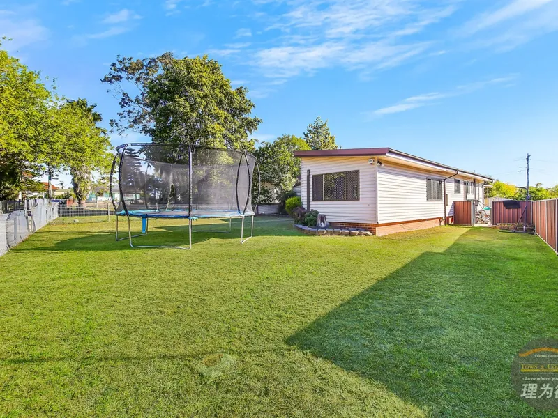 large land in a peaceful cul-de-sac