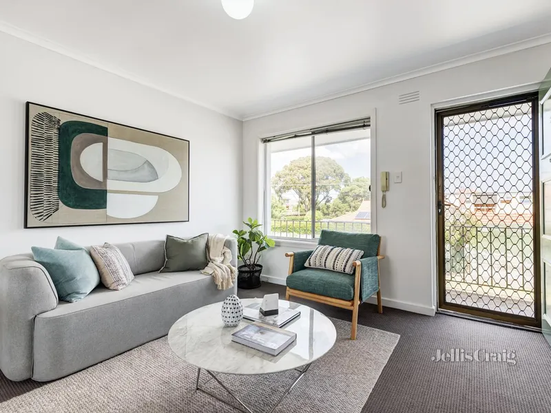 Positive Cashflow or live and enjoy