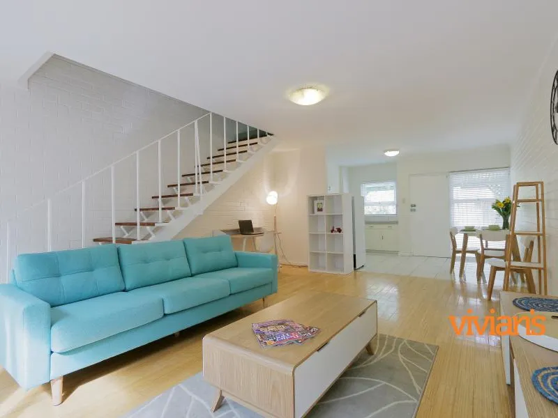 GREAT TOWNHOUSE, IN A GREAT LOCATION!!!