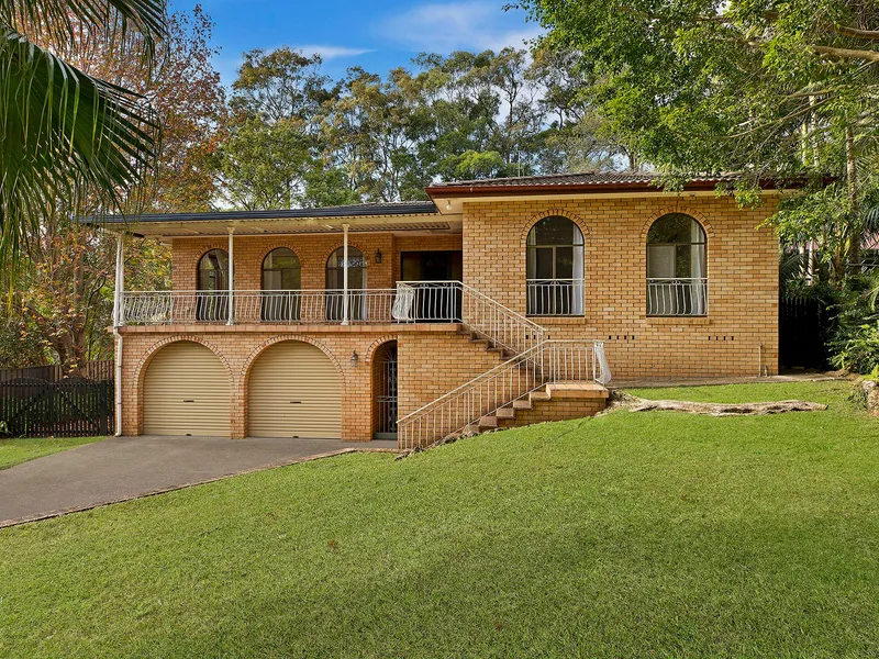 Solid Brick & Tile Home on a 1247sq/m Block!