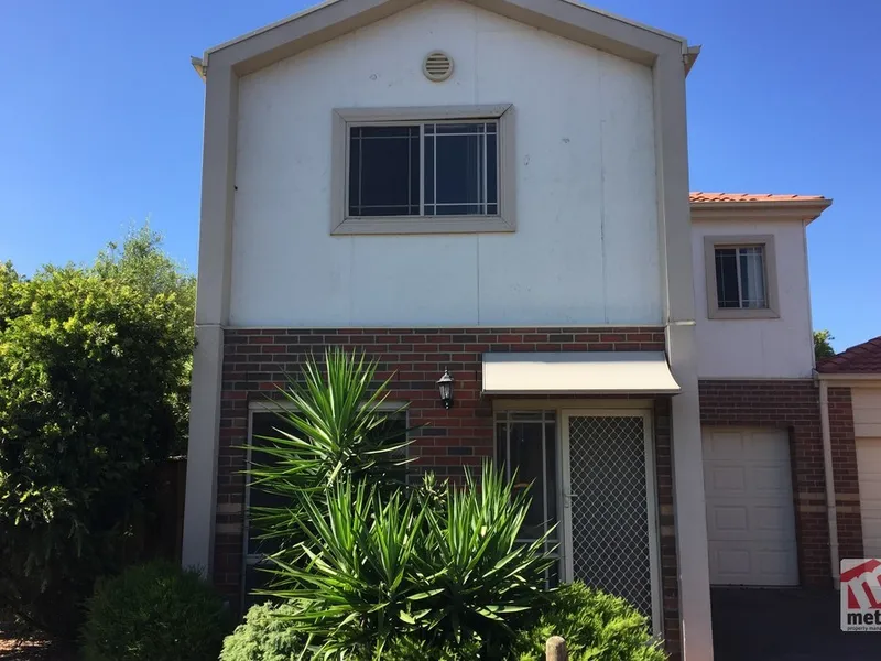 CLOSE TO WATERGARDENS SHOPPING CENTRE!