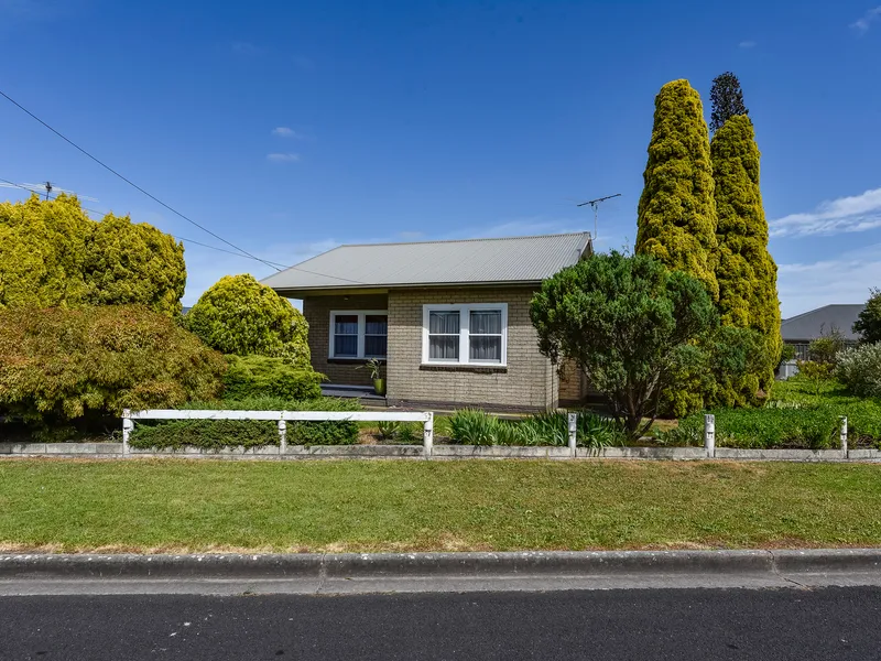 Lush, Loved, Location