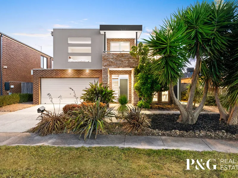 Stylish Family Living On A Spacious 577sqm (approx.) Block!