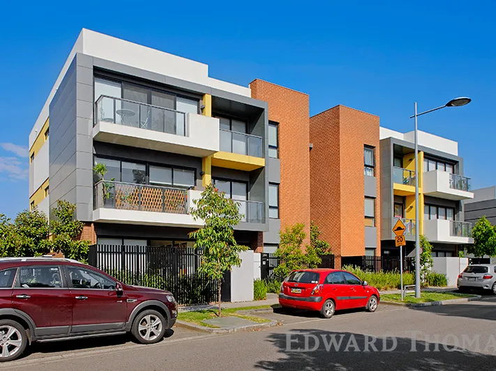 Top Floor Modern Apartment And So Perfectly Located