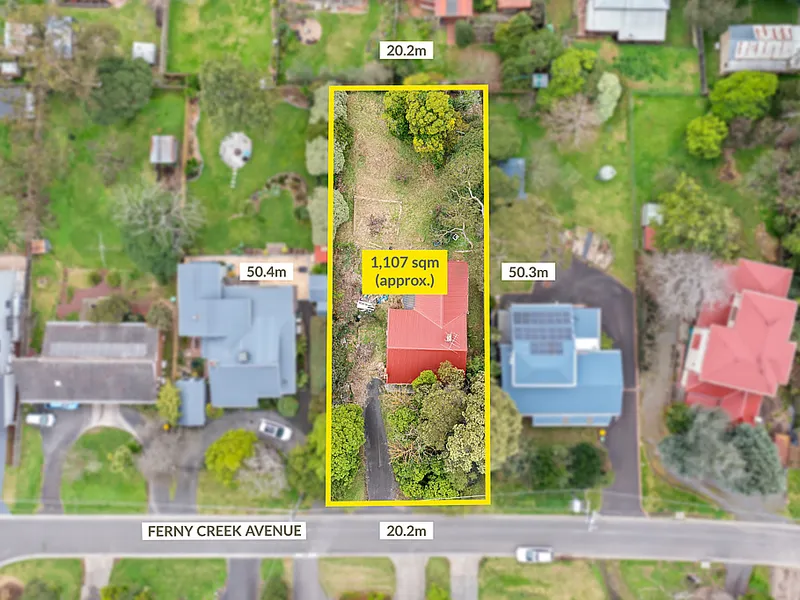 Renovate or re-build on 1017sqm land with views of the Dandenong's