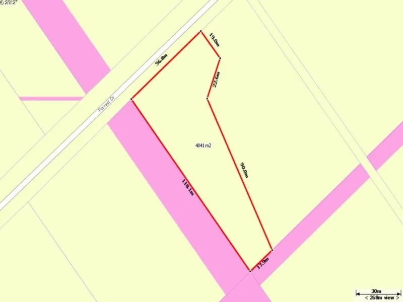 LARGE RURAL BLOCK AT BEACH !