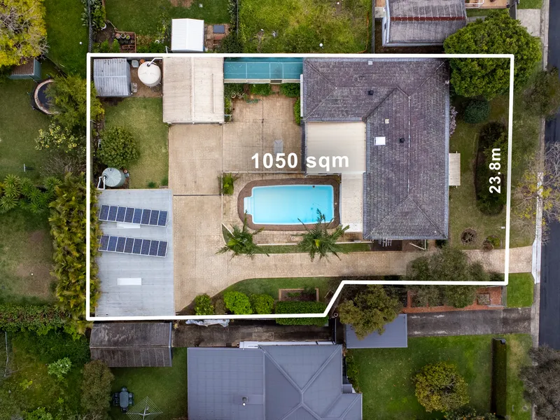 Riverside home on a huge block with endless opportunities