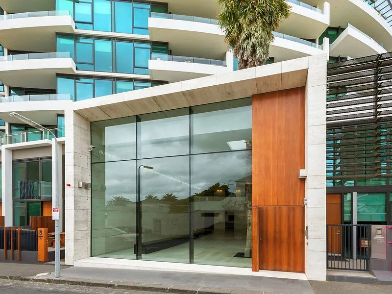 Premium apartment in landmark 'Esplanade' building