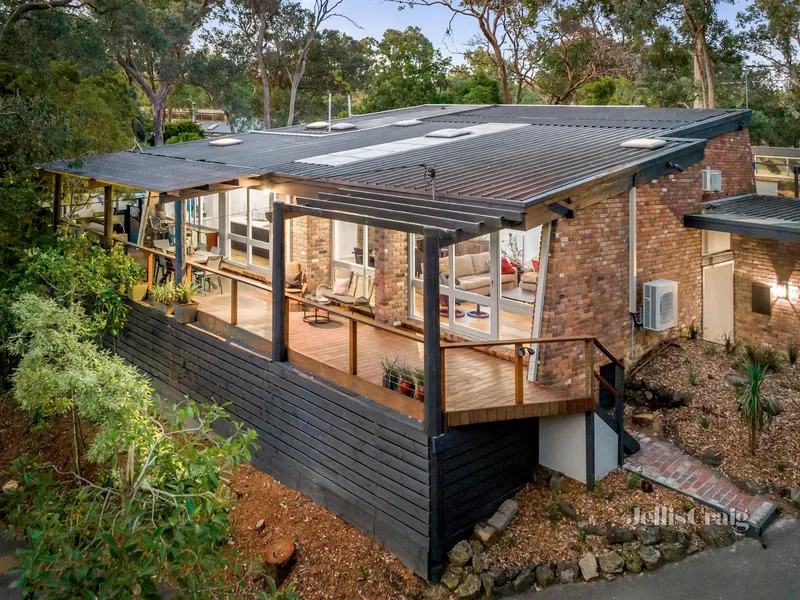 The quintessential Warrandyte family home