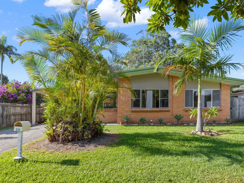 Renovated 2 Bedroom House in the Heart of Burleigh!