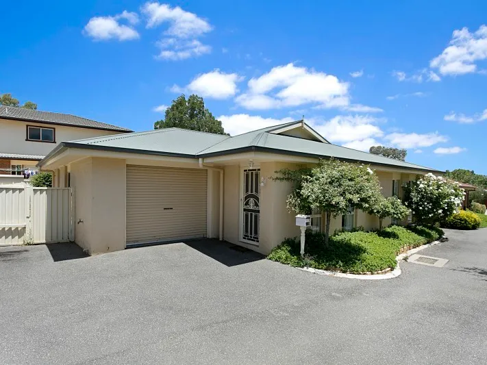 Perfectly Presented Townhouse in a Fantastic Location