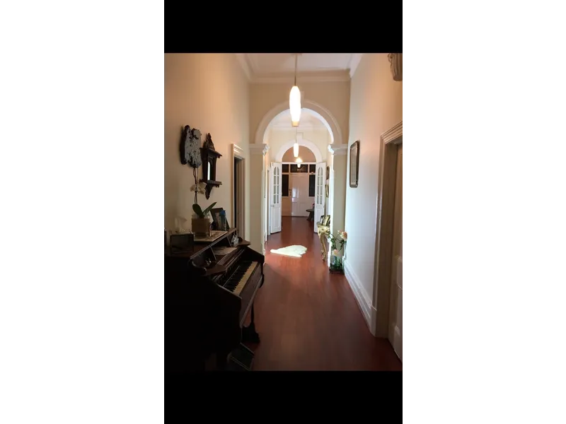 Spacious villa for rent in highly sought after blue chip suburb of St Peters