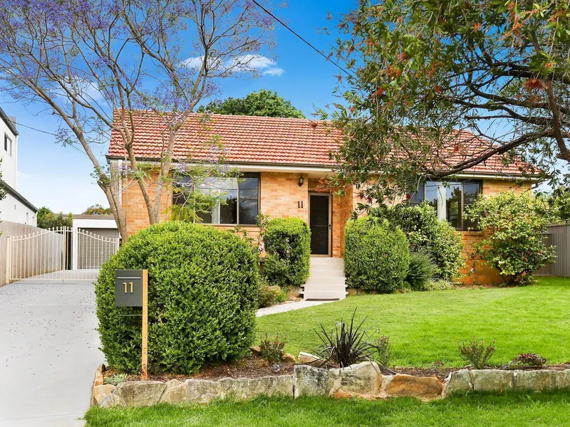 Family home in quiet leafy street