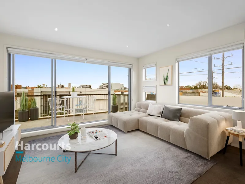 Two bedroom on Albion Street!