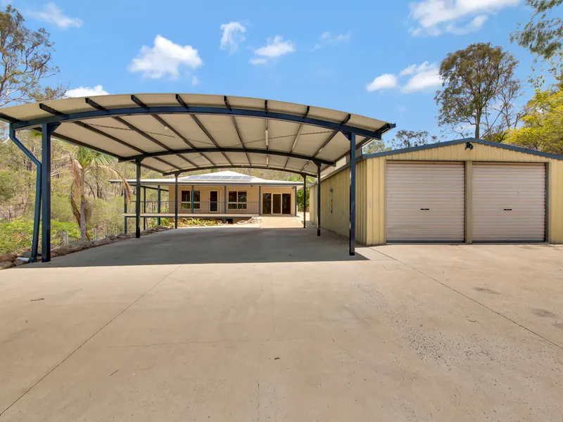 SWEET SERENITY... PRIVATE BUSH RETREAT... OVER 3,000m2 OF LAND