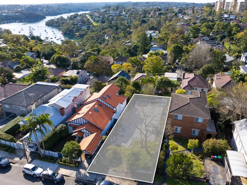 Opportunity to build on north-facing block with Middle Harbour views