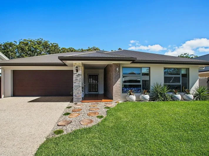 9 Water Vine St , Sapphire Beach, Sugar Mill Estate