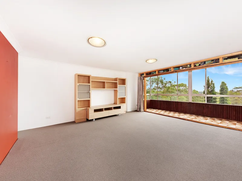 PRICE REDUCTION - Newly Refurbished, Bright, Two Bed Apartment