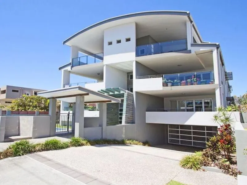 MODERN APARTMENT IN SEASIDE KINGSCLIFF VILLAGE