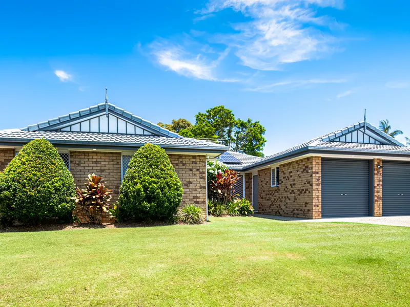 IMMACULATE PRESENTATION + HUGE YARD FOR THE KIDS + ENTERTAINING AREA + FULLY AIR CONDITIONED