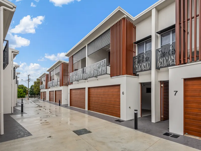 Brand New Ground Floor Apartment Available for Lease