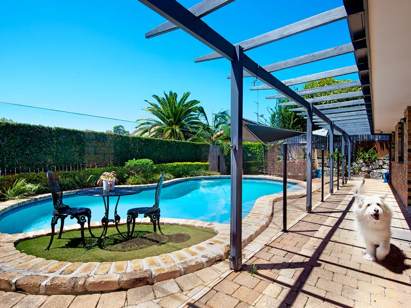 Family Home - Cul De Sac Position