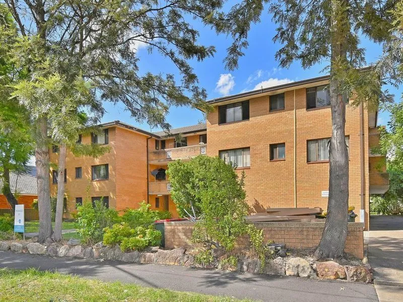 Spacious 2 Bedroom Unit!