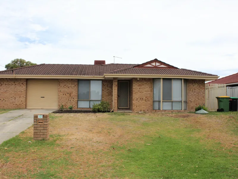 CONVENIENTLY LOCATED 3 BEDROOM HOME