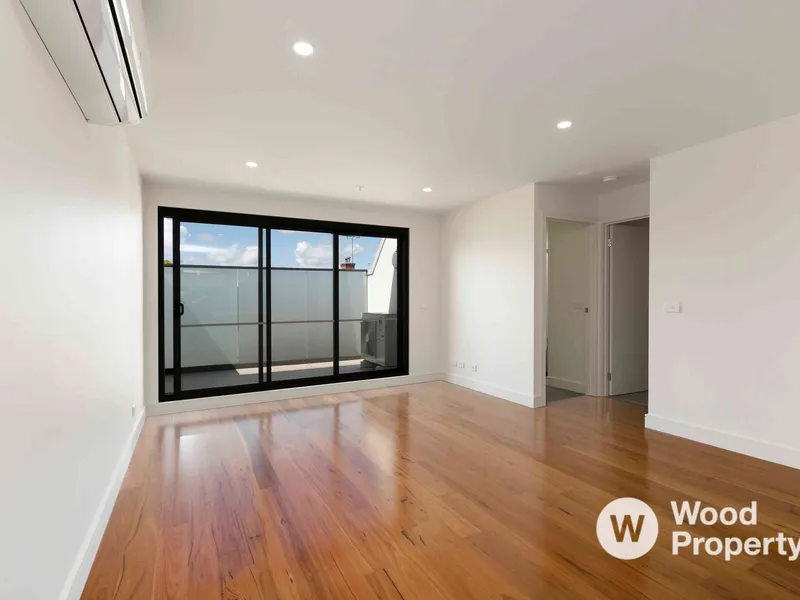 Modern Two-Bedroom Apartment in Carnegie