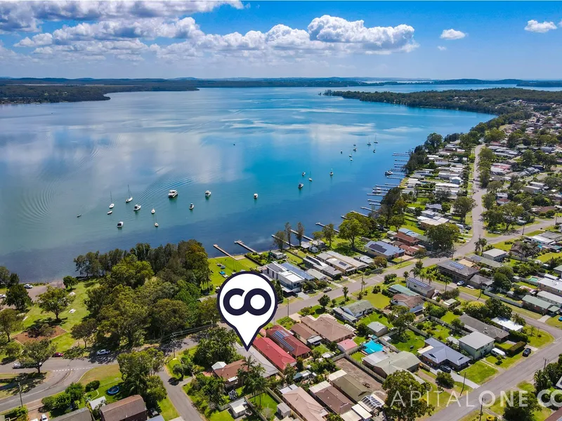 Family Home Close to the lake