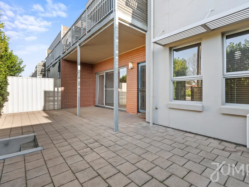 Stunning 2-Bedroom Unit in Desirable Brompton!