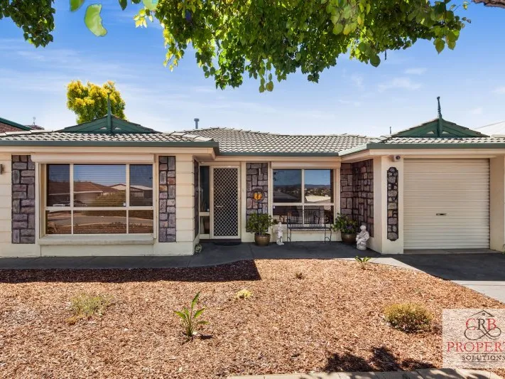 New Release – Stylishly Refurbished 4 Bedroom, Brick Veneer, Family Home on 420sqm  Easement Free Allotment