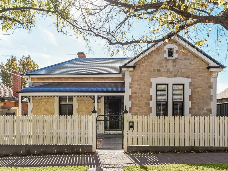 Stunning Villa In The Heart Of Prospect.