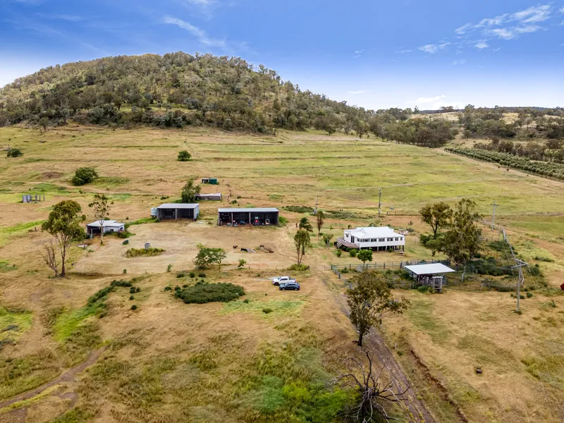 861 acres only 40 minutes from the City!