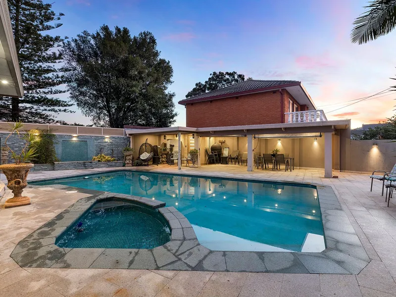 This ideal family brick veneer home nestled in a corner block and quiet Cul de-sac setting.