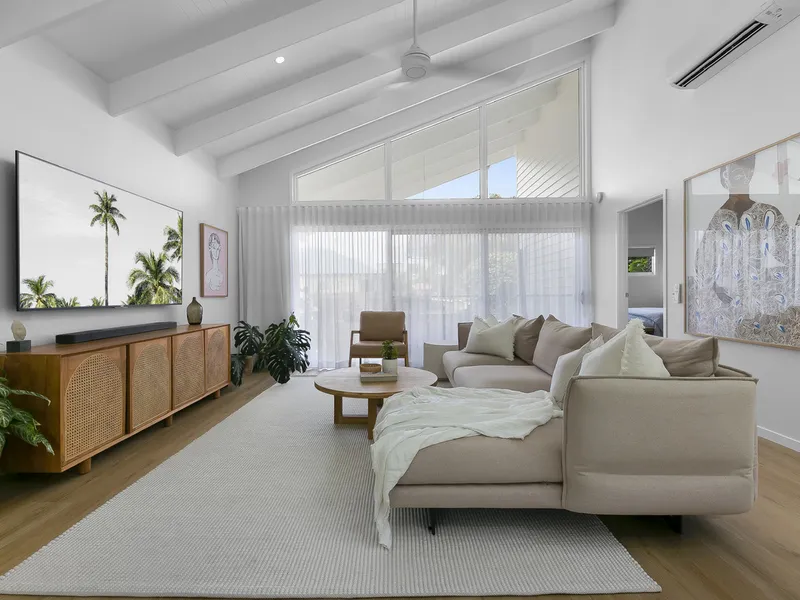 Coastal Luxe Freestanding Villa