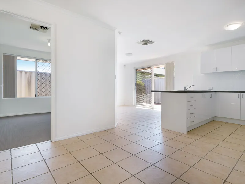ALL OFFERS WELCOME AS THIS PROPERTY MUST BE SOLD!