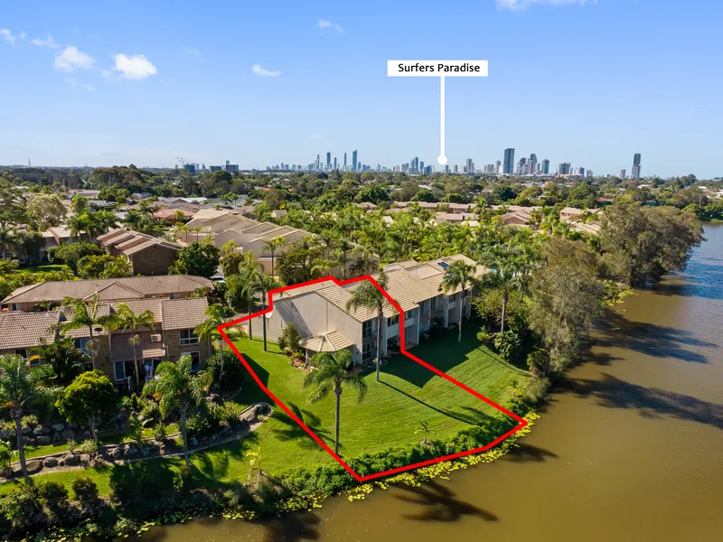 LIFESTYLE AND LOCATION, YOU'LL LOVE THIS! UNITERRUPTED WATER VIEWS IN THE HEART OF ROBINA!