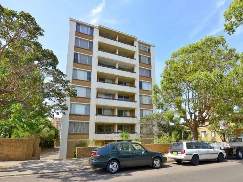 Renovated & Spacious Unit.
